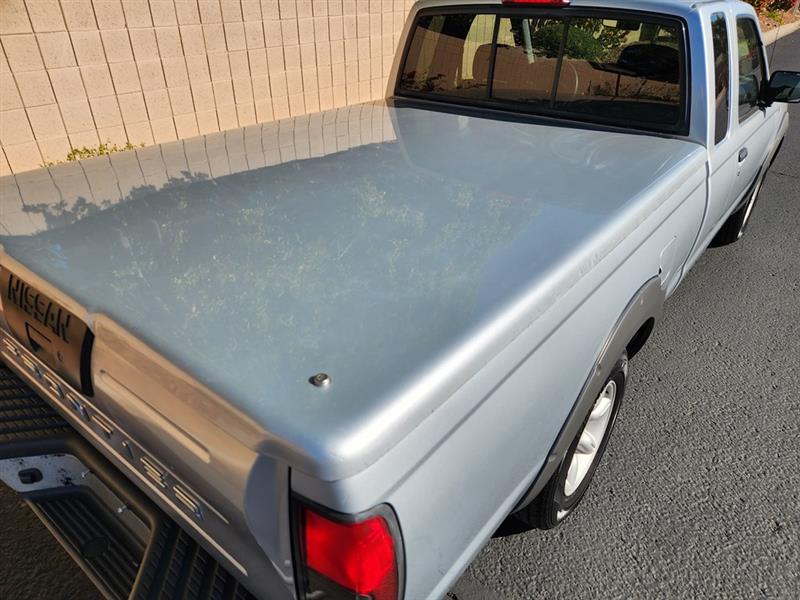 Nissan Frontier XE King Cab 2WD 2001