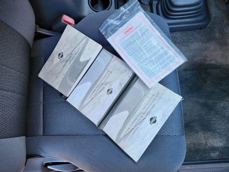 Nissan Frontier XE King Cab 2WD 2001