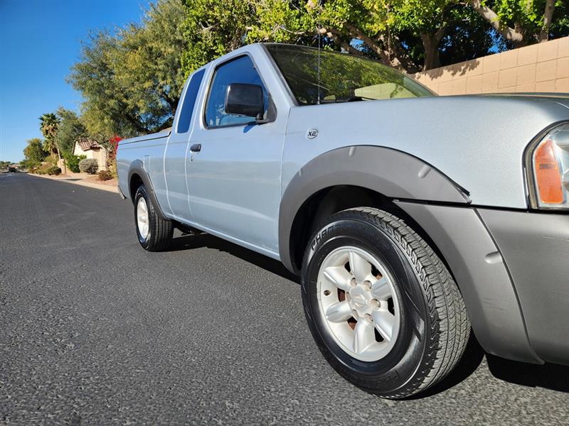 Nissan Frontier XE King Cab 2WD 2001