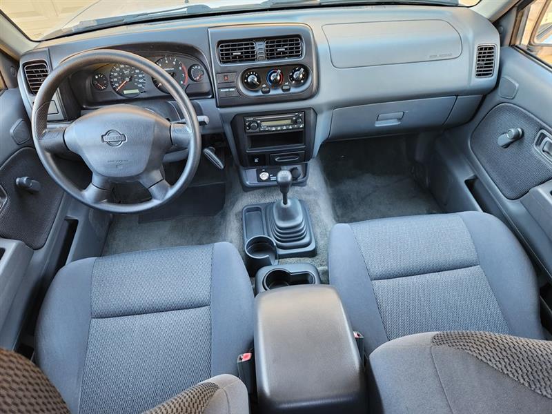Nissan Frontier XE King Cab 2WD 2001