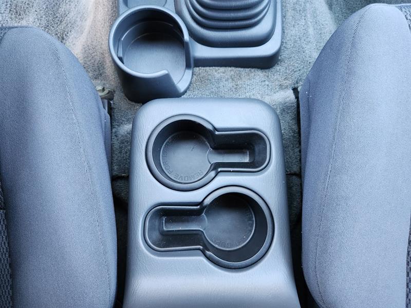 Nissan Frontier XE King Cab 2WD 2001