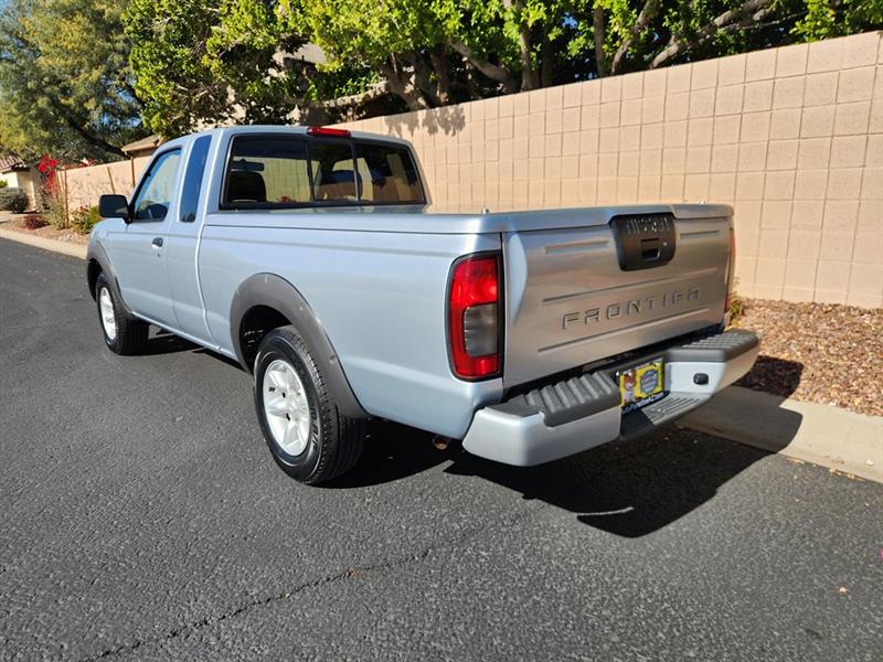 Nissan Frontier XE King Cab 2WD 2001