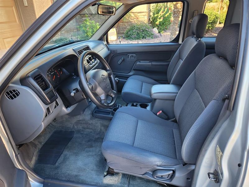 Nissan Frontier XE King Cab 2WD 2001