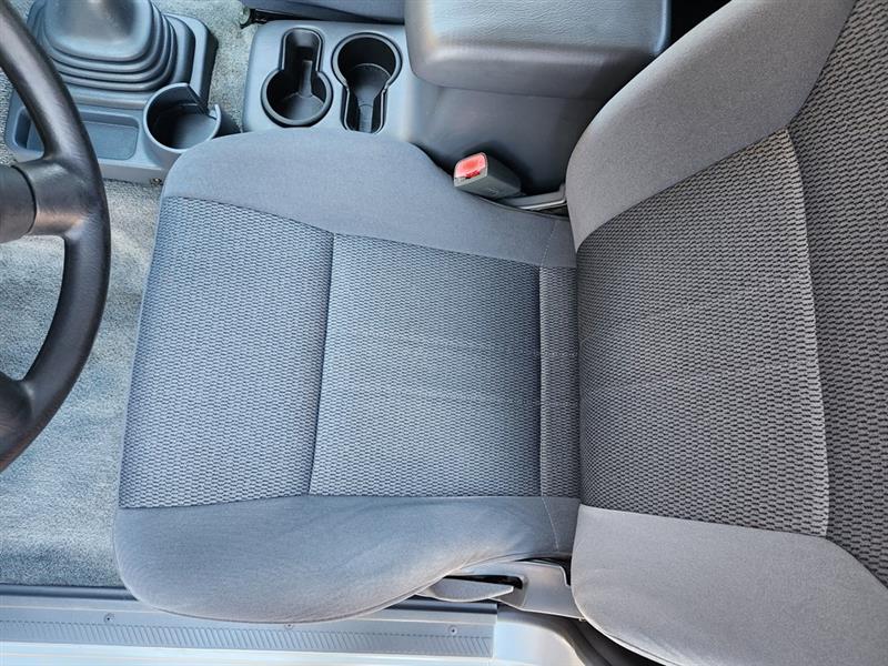 Nissan Frontier XE King Cab 2WD 2001