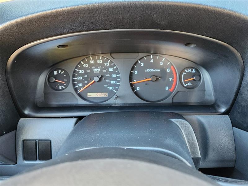 Nissan Frontier XE King Cab 2WD 2001