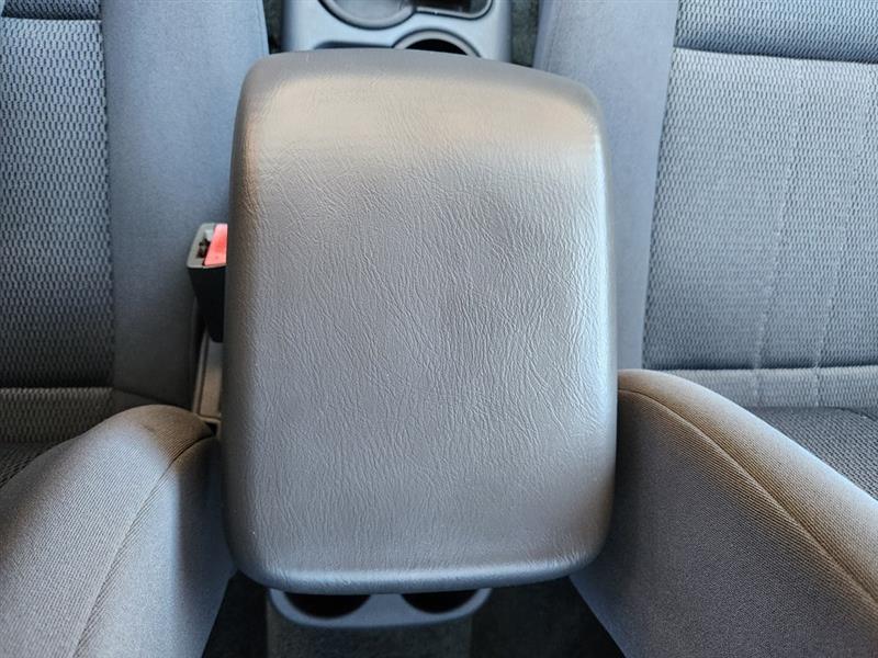 Nissan Frontier XE King Cab 2WD 2001