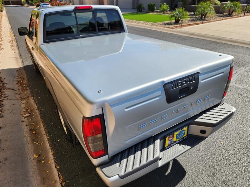 Nissan Frontier XE King Cab 2WD 2001