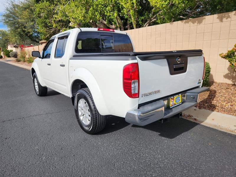 Nissan Frontier S Crew Cab 5AT 2WD 2017