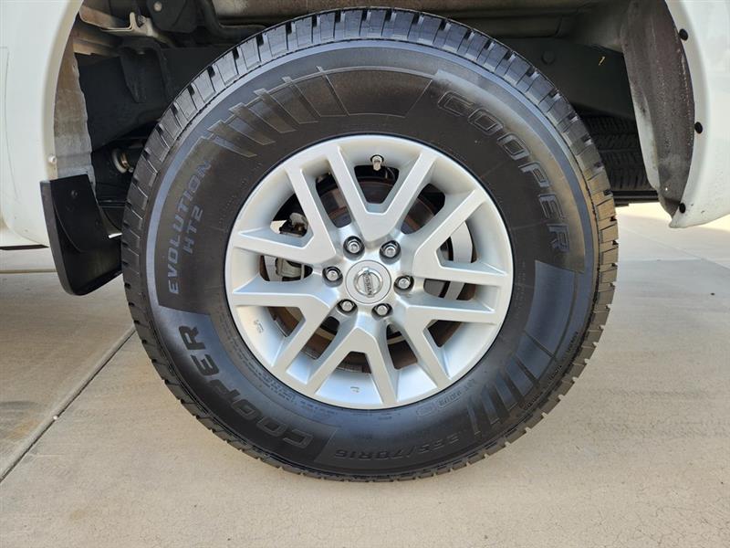 Nissan Frontier S Crew Cab 5AT 2WD 2017