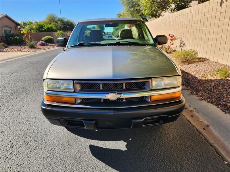 Chevrolet S10 Pickup 2WD LS 2003
