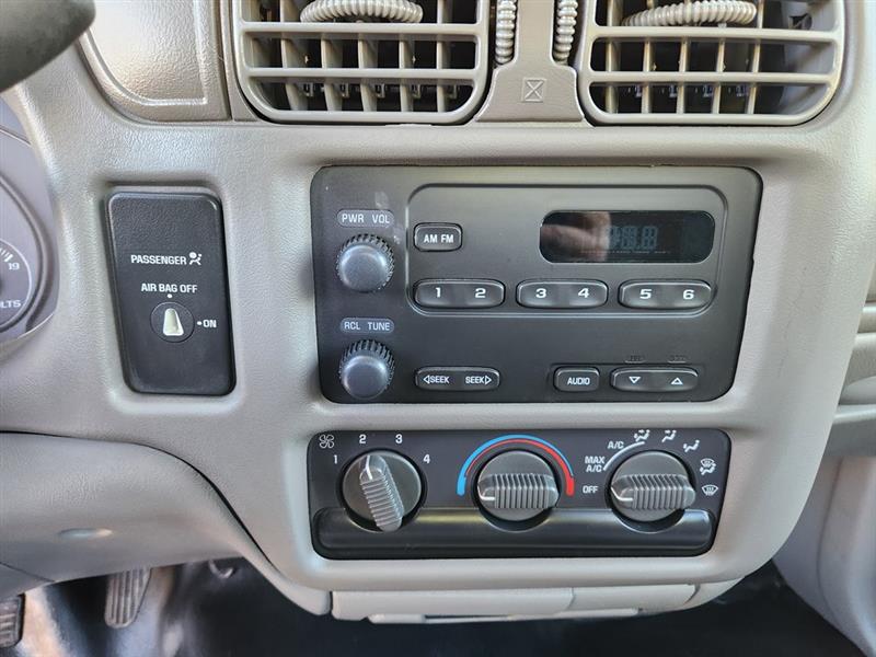 Chevrolet S10 Pickup 2WD LS 2003