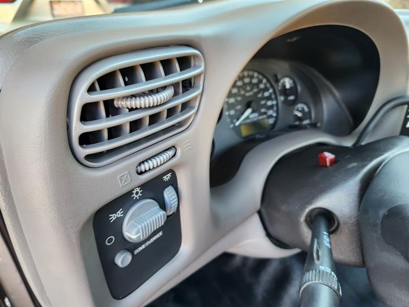 Chevrolet S10 Pickup 2WD LS 2003