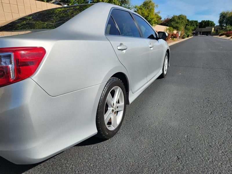 Toyota Camry SE 2013