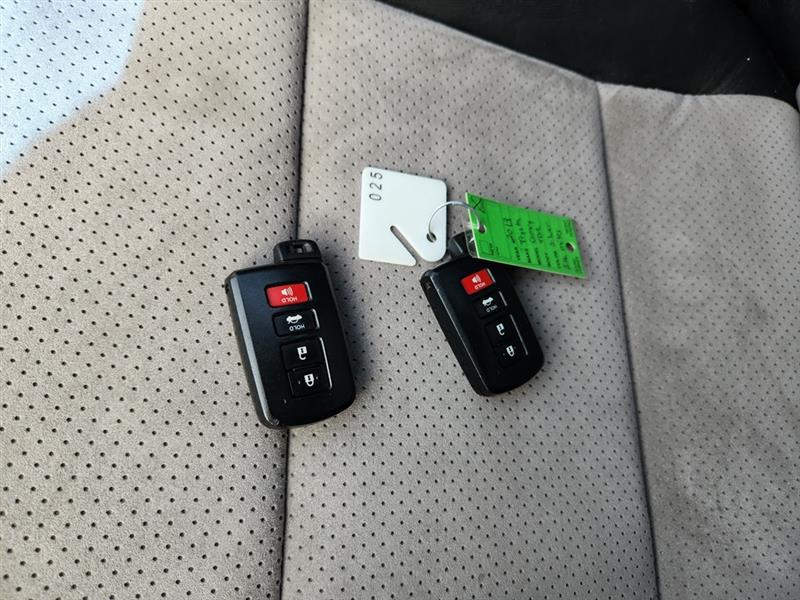 Toyota Camry SE 2013