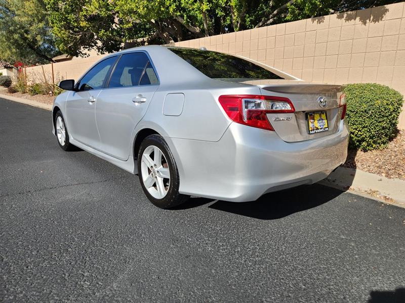 Toyota Camry SE 2013