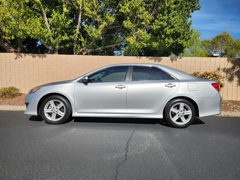 Toyota Camry SE 2013