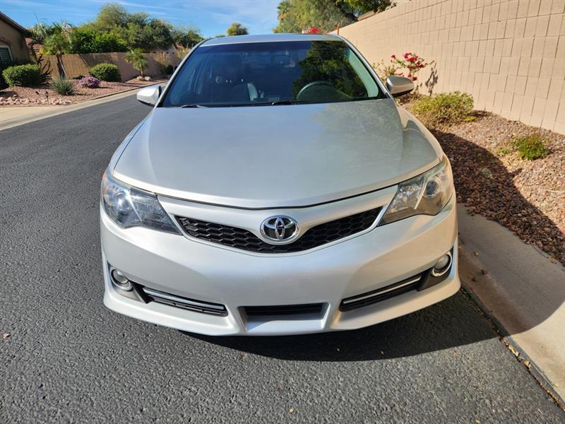 Toyota Camry SE 2013