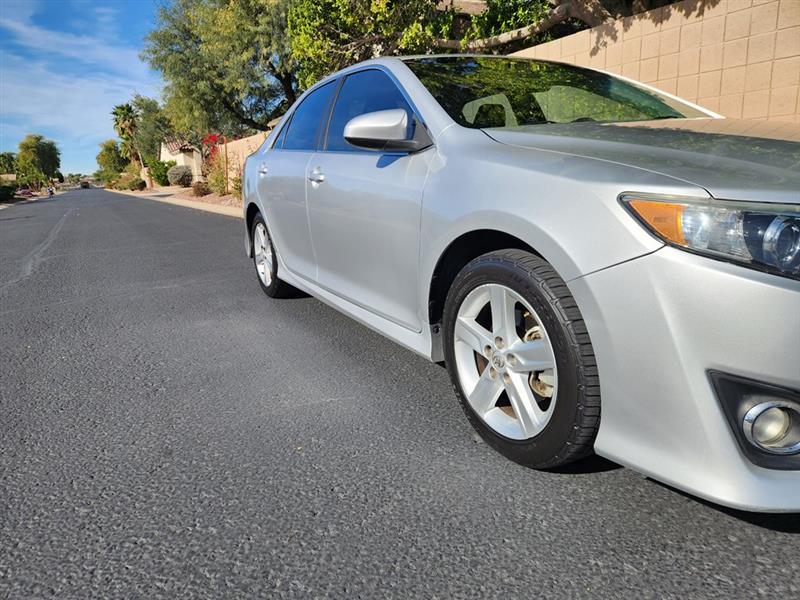 Toyota Camry SE 2013