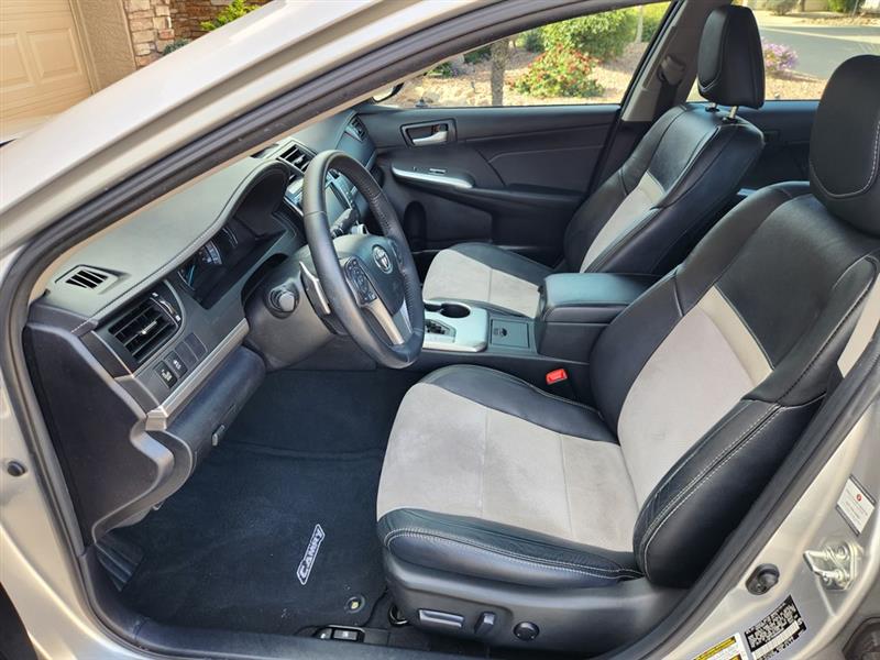 Toyota Camry SE 2013