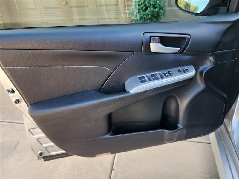 Toyota Camry SE 2013