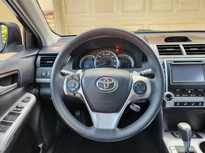 Toyota Camry SE 2013