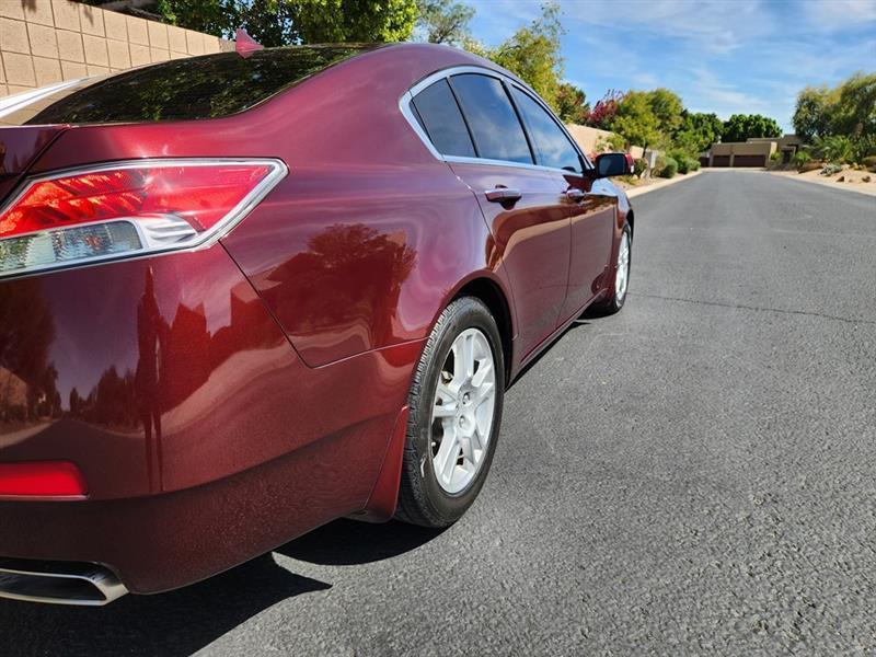 Acura TL 5-Speed AT with Tech Package 2011