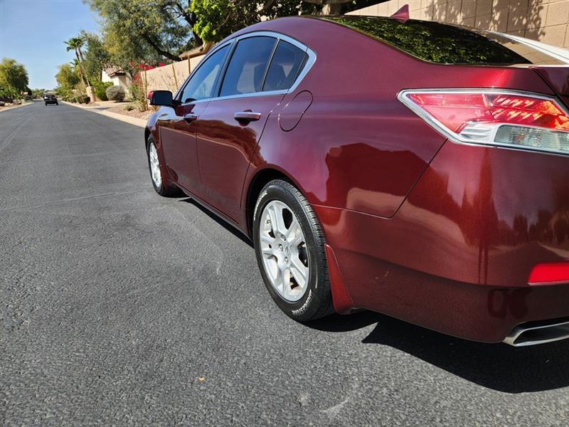 Acura TL 5-Speed AT with Tech Package 2011
