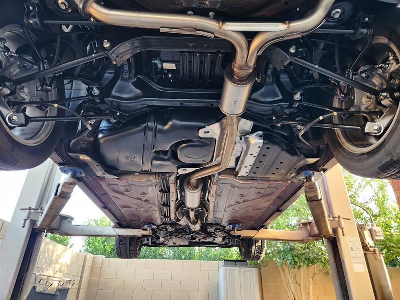 Acura TL 5-Speed AT with Tech Package 2011