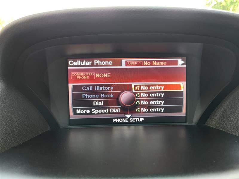 Acura TL 5-Speed AT with Tech Package 2011