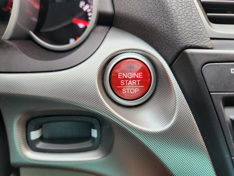 Acura TL 5-Speed AT with Tech Package 2011