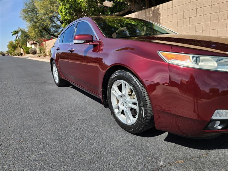 Acura TL 5-Speed AT with Tech Package 2011