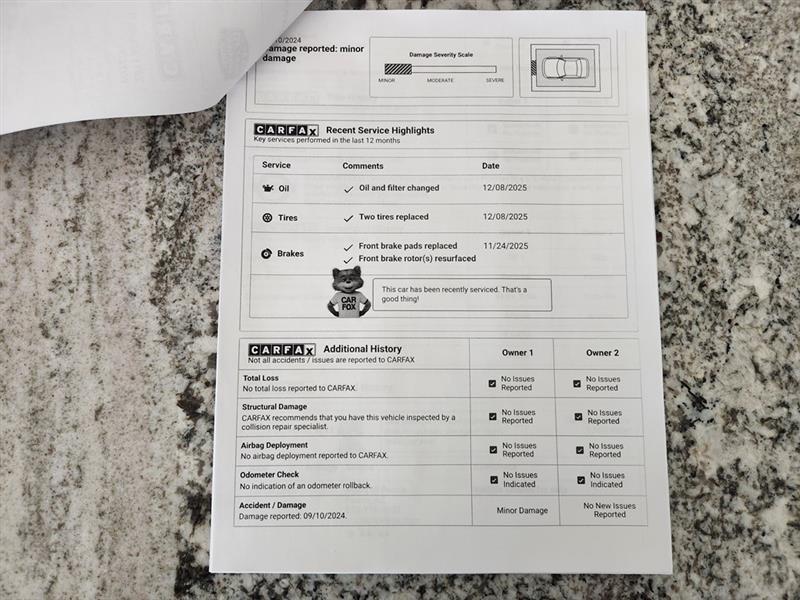 Acura TL 5-Speed AT with Tech Package 2011