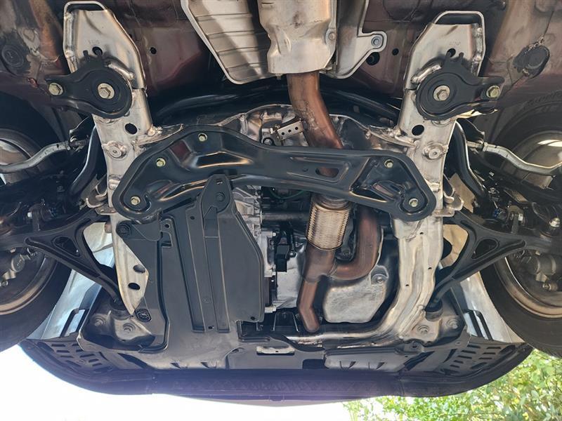 Acura TL 5-Speed AT with Tech Package 2011