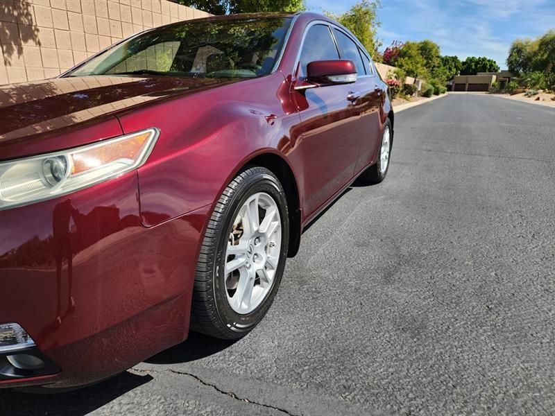 Acura TL 5-Speed AT with Tech Package 2011