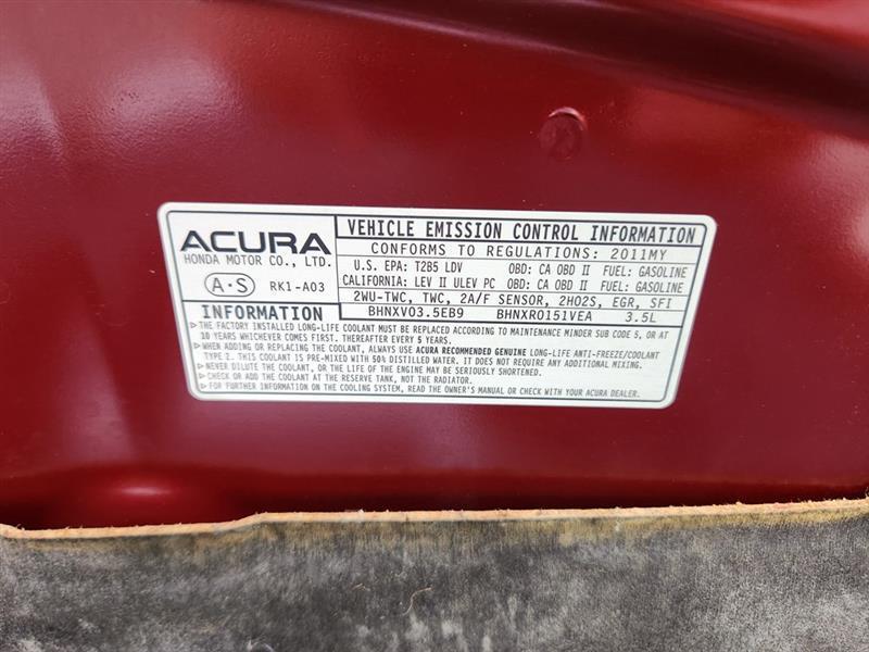 Acura TL 5-Speed AT with Tech Package 2011