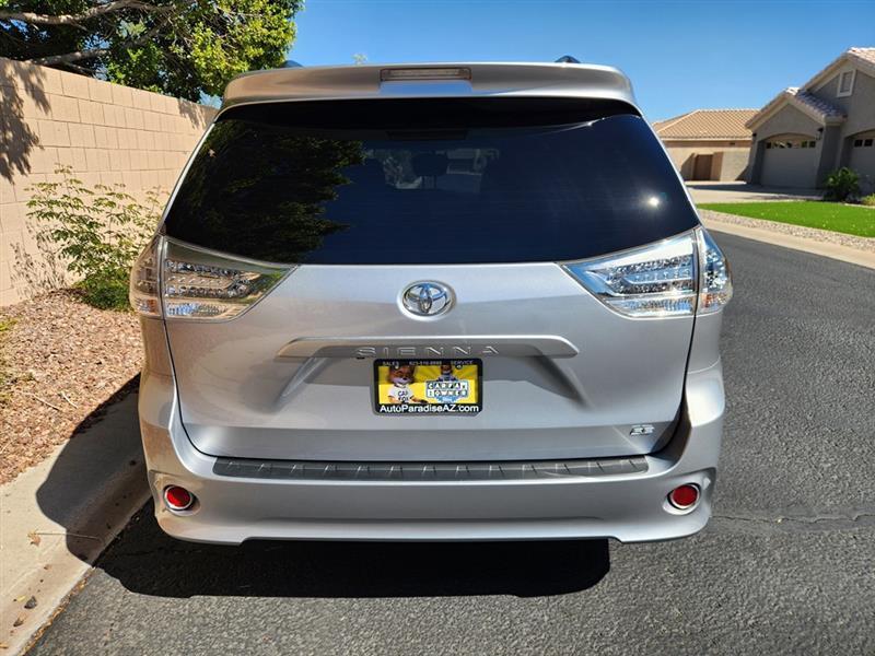 Toyota Sienna FWD 7-Passenger V6 2014