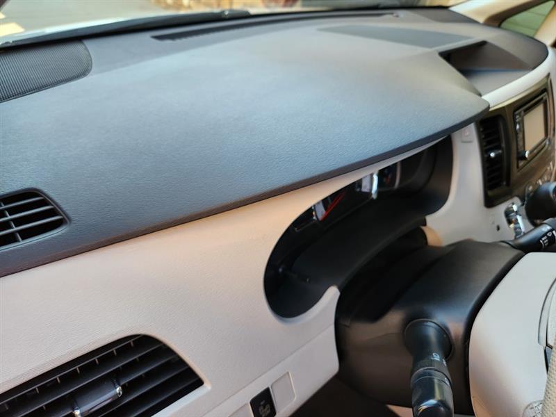 Toyota Sienna FWD 7-Passenger V6 2014