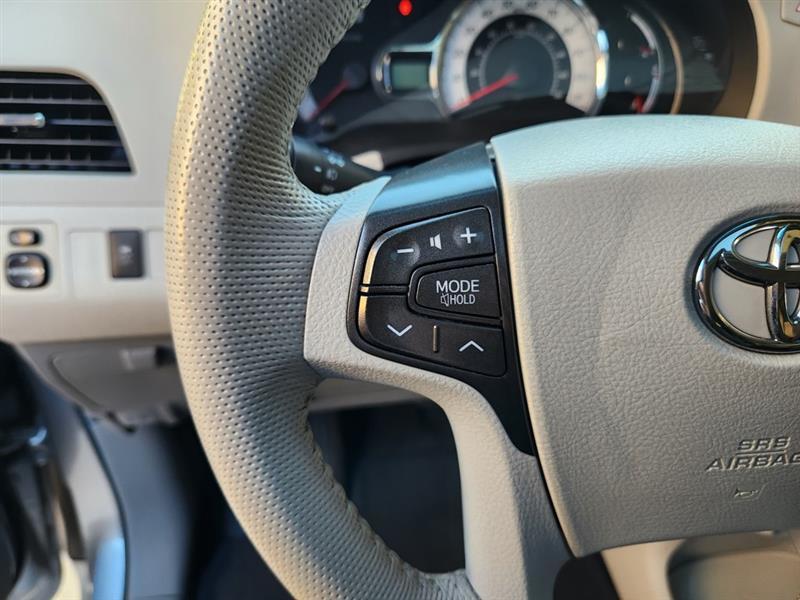 Toyota Sienna FWD 7-Passenger V6 2014