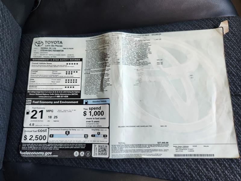 Toyota Sienna SE 8-Passenger 2014