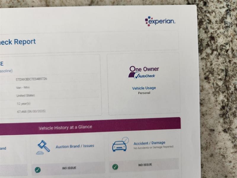 Toyota Sienna SE 8-Passenger 2014