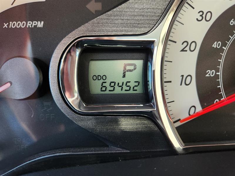 Toyota Sienna SE 8-Passenger 2014