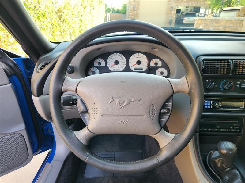 Ford Mustang GT Coupe 2000