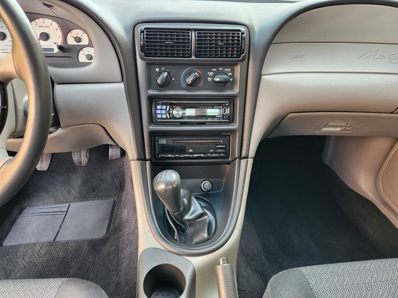 Ford Mustang GT Coupe 2000