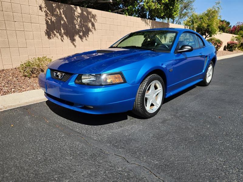 Ford Mustang GT Coupe 2000
