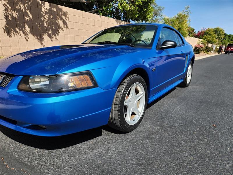 Ford Mustang GT Coupe 2000