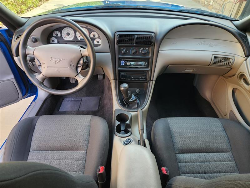 Ford Mustang GT Coupe 2000