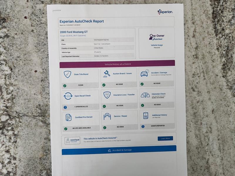 Ford Mustang GT Coupe 2000