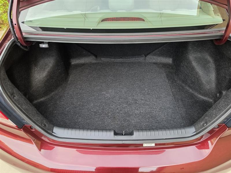 Honda Civic LX Sedan 5-Speed AT 2013