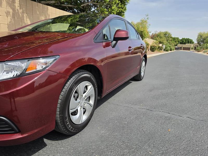Honda Civic LX Sedan 5-Speed AT 2013