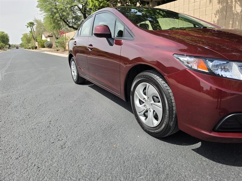 Honda Civic LX Sedan 5-Speed AT 2013